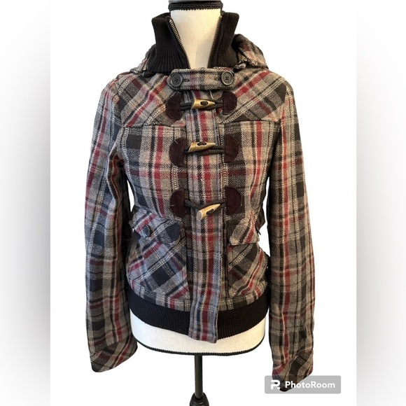 Billabong woman’s wool coat gray red black plaid size small - Picture 1 of 8